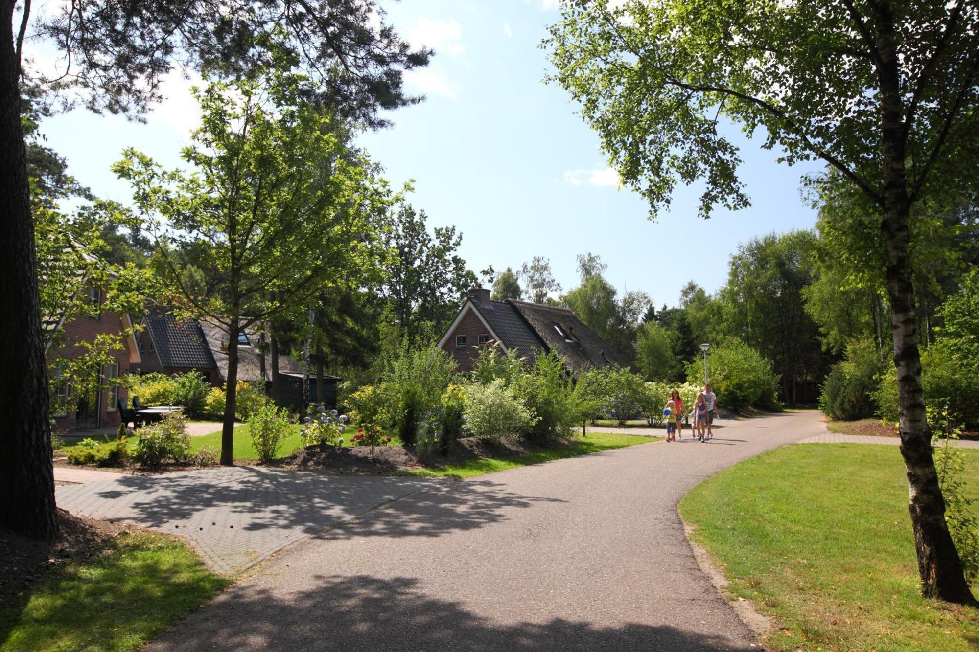 Summio Landgoed Het Grote Zand Hotel Hooghalen Exterior foto